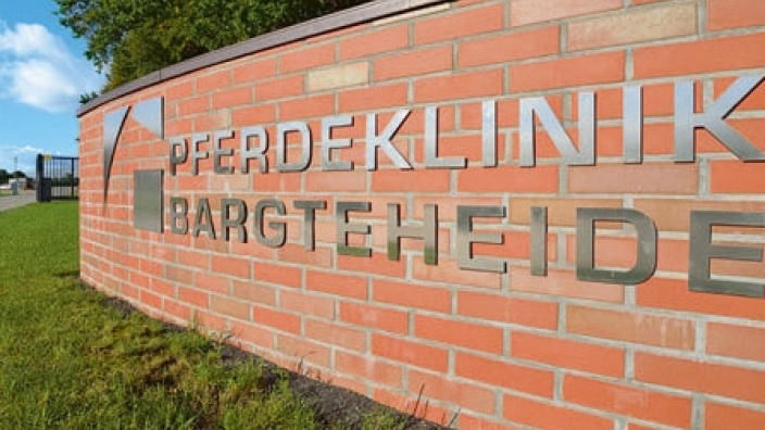 Pferdeklinik
